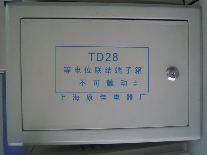 11961280003.jpg