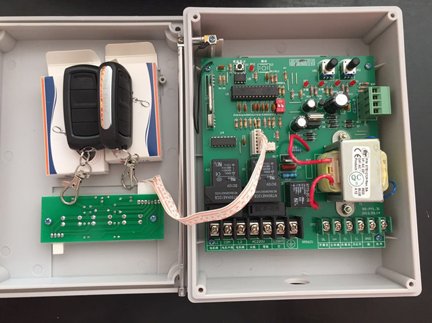 电动伸缩门控制板 电路板电动门控制器 遥控器 百胜控制器 遥控器